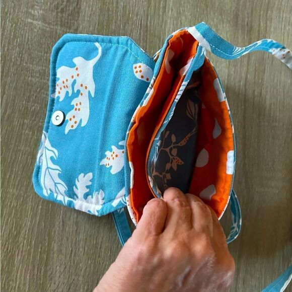 NWOT … Pale Blue Crossbody Purse - Picture 6 of 7